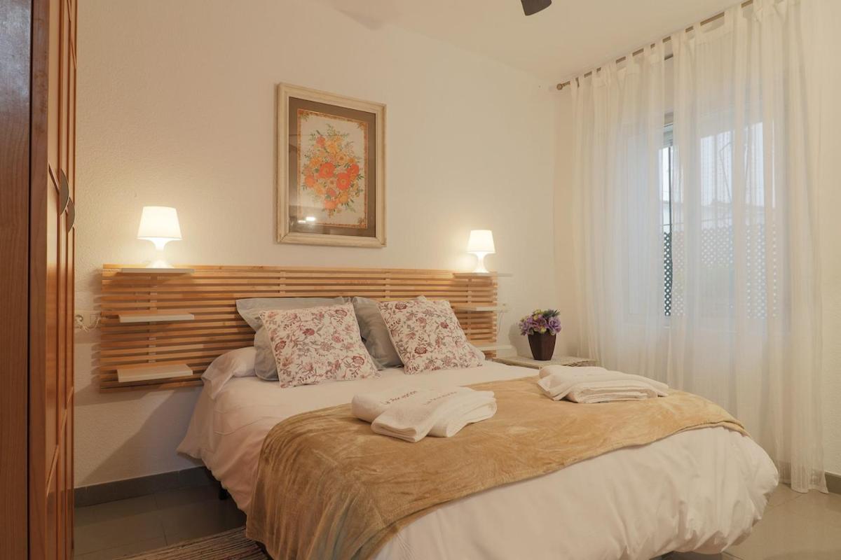 C52 - Seaside 2 Bedrooms By The Center Malaga Luaran gambar